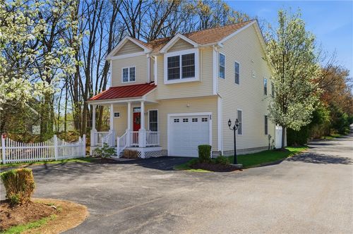 35-164 Bear Hill Rd, Cumberland, RI, 02864-6052 | Card Image