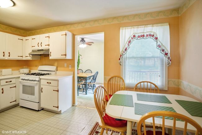 0 - 1036 Colony Lake Dr, Townhouse with 2 bedrooms, 1 bathrooms and 1 parking in Schaumburg IL | Image 5