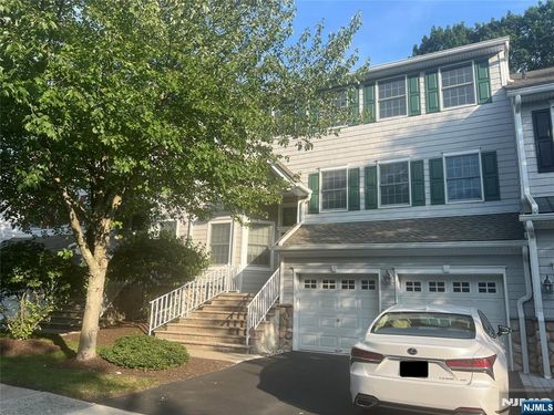 33 Quail, Old Tappan, NJ, 07675 | Card Image