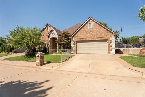 13421 Princeton Ln, Edmond, OK, 73013-5679 | Card Image