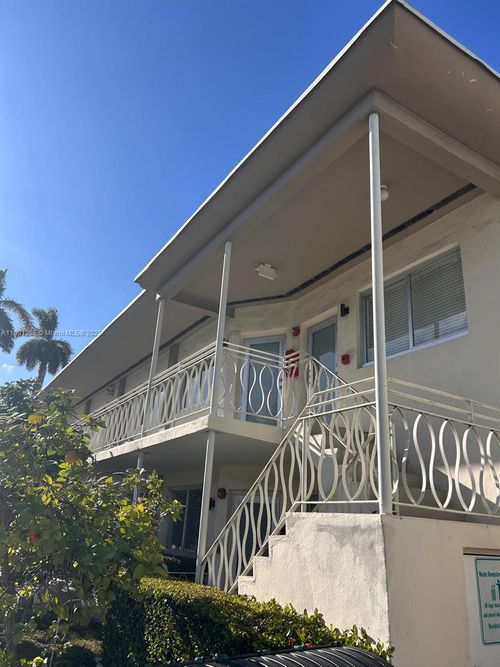 apt-201-1601 Meridian Ave, Miami Beach, FL, 33139-2819 | Card Image