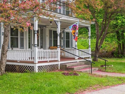 9 North Cmn, Chelsea, VT, 05038-4414 | Card Image