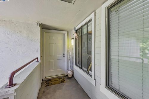 b-6382 Buena Vista Dr, Newark, CA, 94560-5309 | Card Image