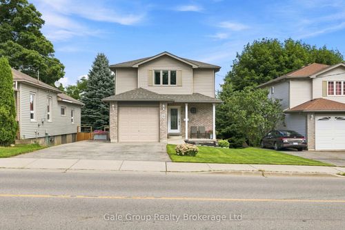 216 Thames St N, Ingersoll, ON, N5C3E4 | Card Image