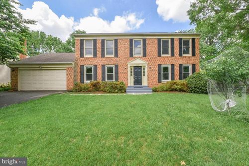3414 Hidden Meadow Dr, FAIRFAX, VA, 22033-1113 | Card Image