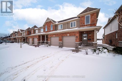 {{alt}} | Card Image