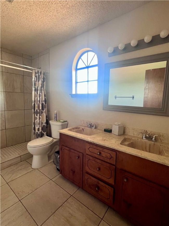 806 Dakota St, House other with 4 bedrooms, 3 bathrooms and 4 parking in Robstown TX | Image 27