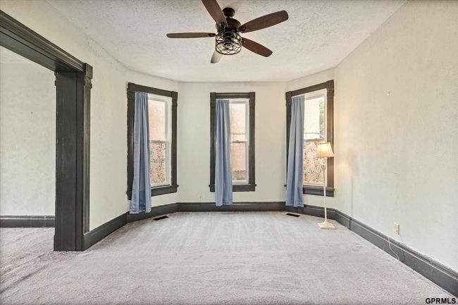 1516 S 29 Th St, House other with 4 bedrooms, 3 bathrooms and 5 parking in Omaha NE | Image 9