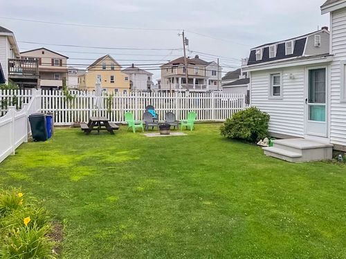 72 N End Blvd, Salisbury, MA, 01952-2206 | Card Image