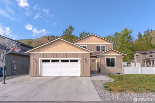 410 Riverside Mdw, Cashmere, WA, 98815-4514 | Card Image
