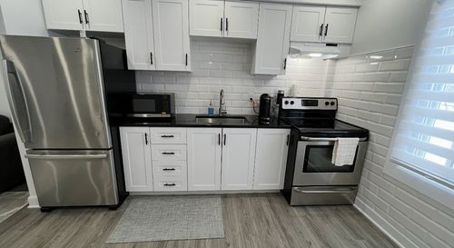 366 Rue D'Amour, Montréal, QC, H8R3E9 | Card Image