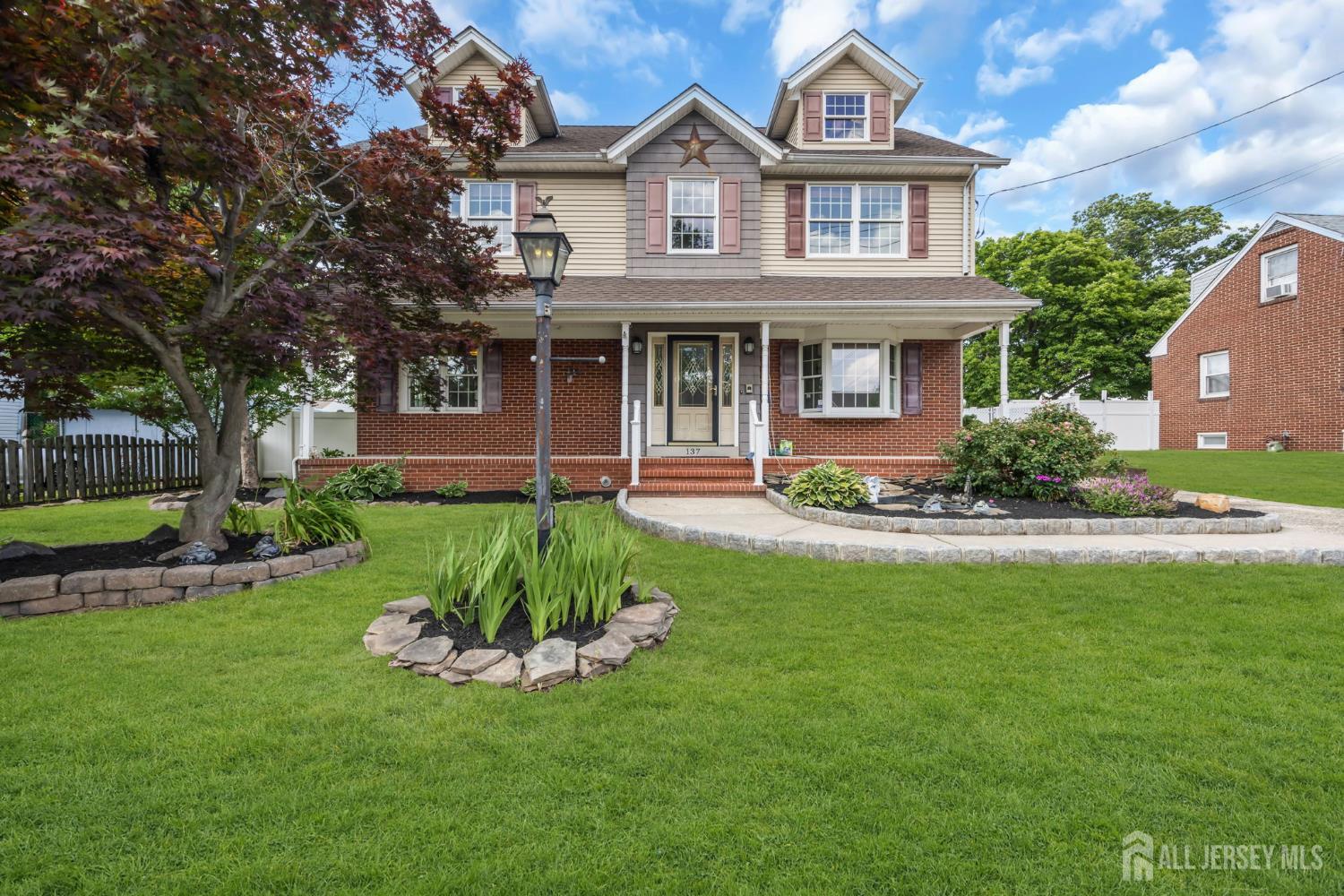 Residential in Fords 2