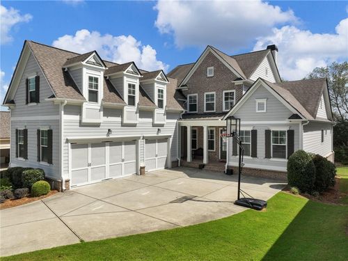 5521 Autumn Flame Dr, Braselton, GA, 30517-7017 | Card Image