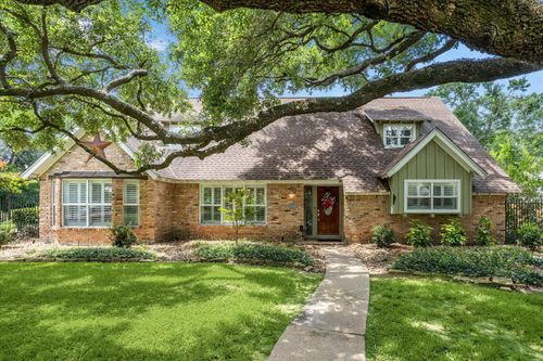 2338 Carleen Rd, Houston, TX, 77018-1017 | Card Image