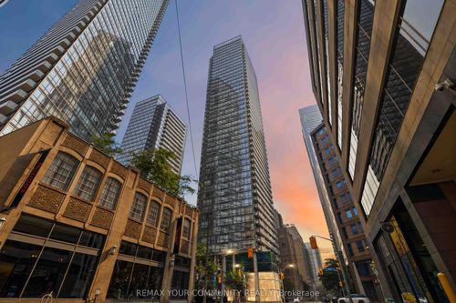 3102-38 Grenville St, Toronto, ON, M4Y1A5 | Card Image