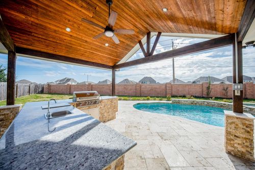 6301 Superior Dr, League City, TX, 77573-7601 | Card Image