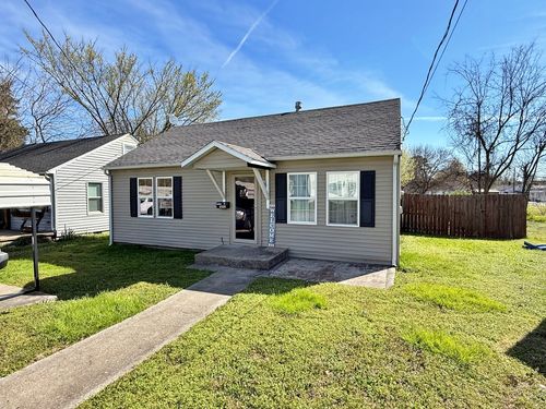 1202 Ferry St, Metropolis, IL, 62960-1224 | Card Image