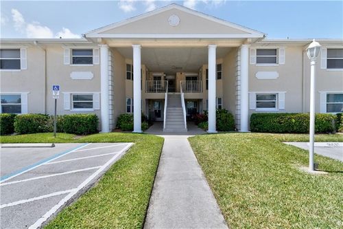 apt-205-605 W Lake Jasmine Cir, Vero Beach, FL, 32962-8558 | Card Image