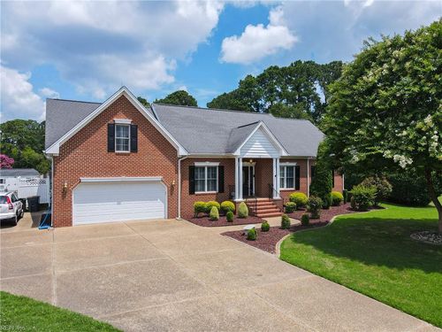 10 Pheasant Dr, Poquoson, VA, 23662-1739 | Card Image