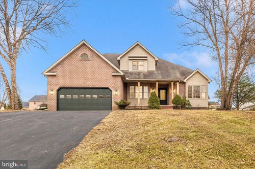 6510 Olde Pine Dr, Chambersburg, PA, 17202-8582 | Card Image