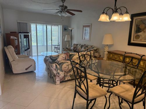 304b-2800 Nw 47th Ter, Lauderdale Lakes, FL, 33313-1748 | Card Image