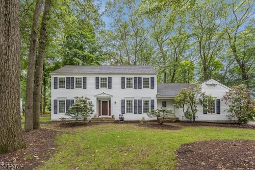31 Winay Ter, Long Valley, NJ, 07853-3568 | Card Image