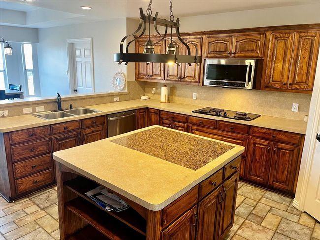 Kitchen with island | Image 11