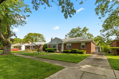 13128 Talbot Ave, Huntington Woods, MI, 48070-1024 | Card Image
