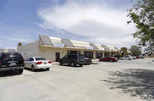 4401 W Rosamond Blvd, Rosamond, CA, 93560-6833 | Card Image