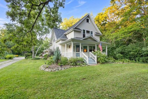 2842 Oakridge Road, Clayton, WI, 54956 | Card Image