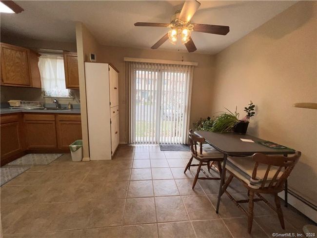 UNIT-2 - 33 Ridge Rd, Condo with 3 bedrooms, 2 bathrooms and null parking in Naugatuck CT | Image 5