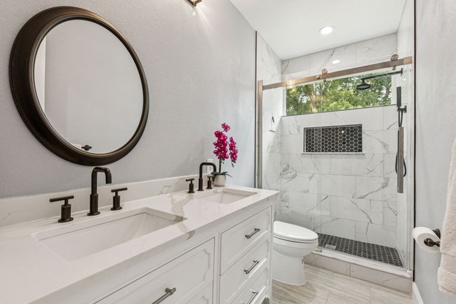 6467 Asher Rd, Condo with 6 bedrooms, 4 bathrooms and null parking in Alvarado TX | Image 23