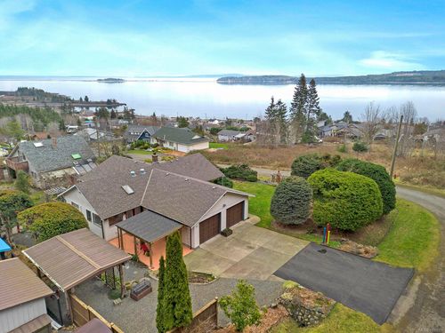 350 Nelson St, Union Bay, BC, V0R3B0 | Card Image