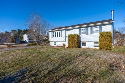 533 Mcclair Ave, Greenwood, NS, B0P1R0 | Card Image