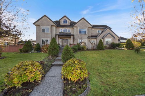 {{alt}} | Card Image