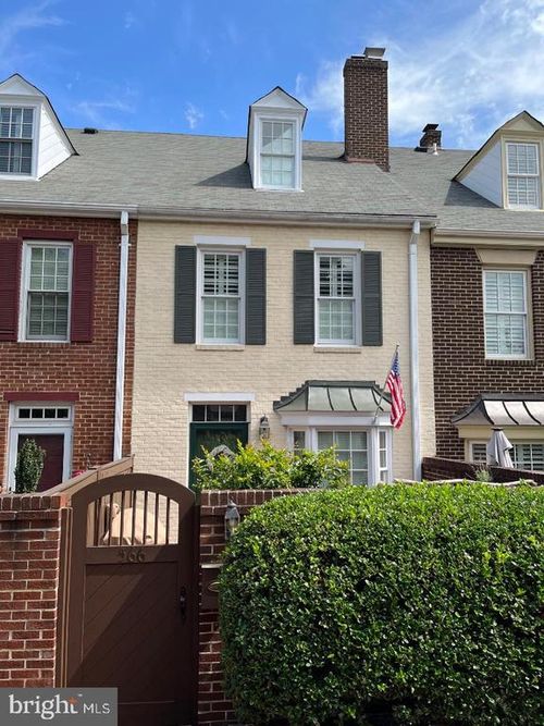 566 N Saint Asaph St, ALEXANDRIA, VA, 22314-2320 | Card Image