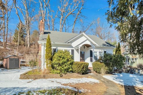 67 Barker St, Mount Kisco, NY, 10549-1601 | Card Image
