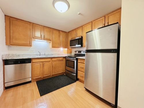 75-185 Quincy Shore Dr, Quincy, MA, 02171-2946 | Card Image