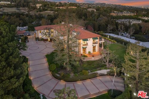 642 Siena Way, LOS ANGELES, CA, 90077-3715 | Card Image