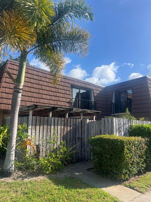 1009 10th Ln, Palm Beach Gardens, FL, 33418-3555 | Card Image