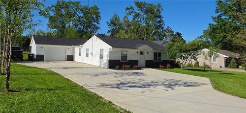 3613 Sleepy Hollow Rd, Brunswick, OH, 44212-4166 | Card Image