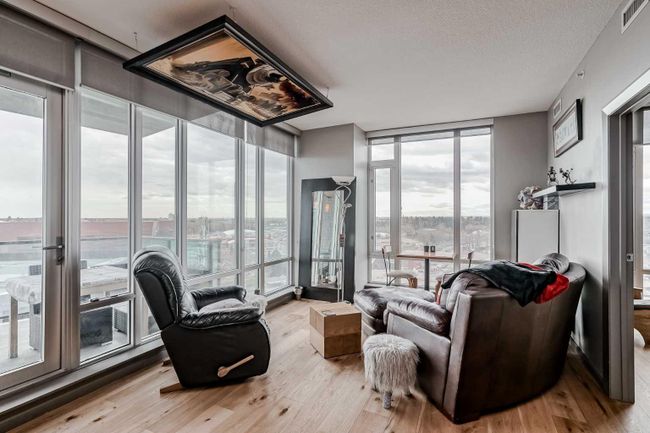 1306 - 210 15 Avenue Se, Home with 2 bedrooms, 2 bathrooms and 1 parking in Calgary AB | Image 4