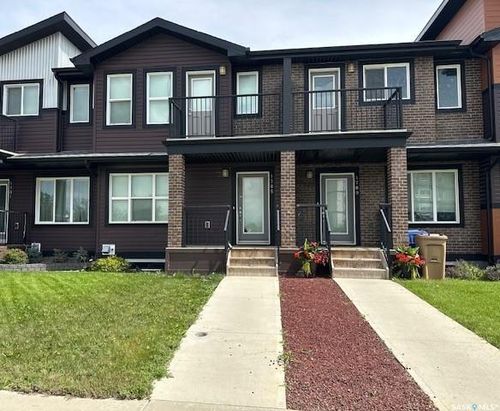 1705 Red Spring St, Regina, SK, S4Y0G4 | Card Image