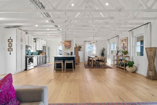 Engineered wood floors throughout | Image 17