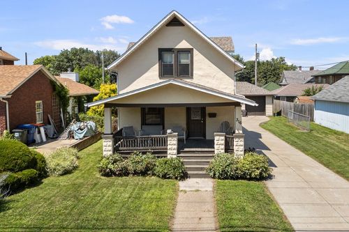 316 W Central Park Ave, Davenport, IA, 52803-1402 | Card Image