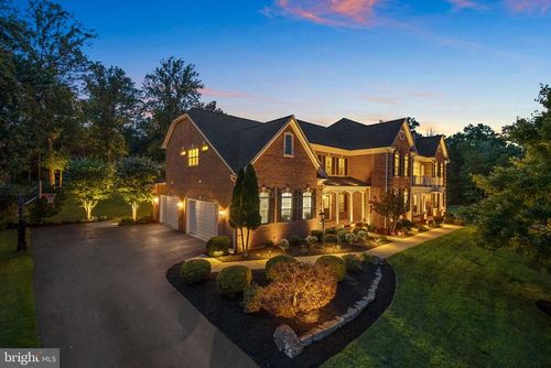 22391 Conservancy Dr, Ashburn, VA, 20148-8067 | Card Image
