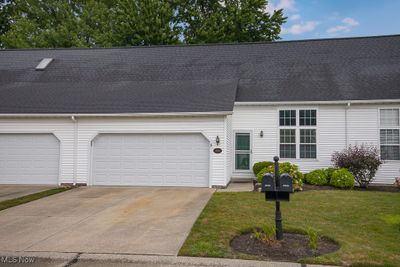 22 - 2529 Clearwater Lane, Condo with 2 bedrooms, 2 bathrooms and null parking in Painesville OH | Image 1