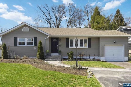 345 Saddle River Rd, Saddle Brook, NJ, 07663-4642 | Card Image