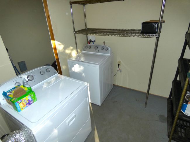 1005 Elm St, House other with 3 bedrooms, 2 bathrooms and null parking in Llano TX | Image 19