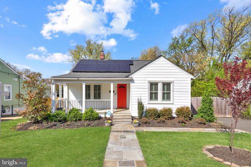 9106 Battle St, MANASSAS, VA, 20110-5008 | Card Image